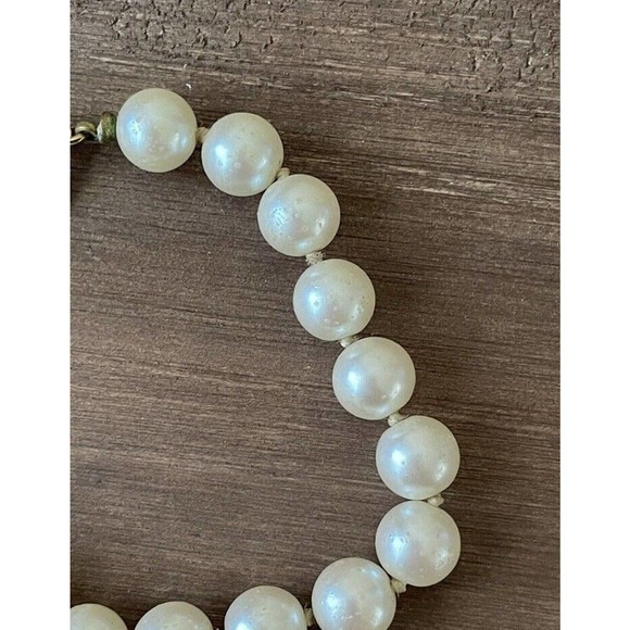 Vintage Napier Faux Pearl Necklace - Glass - Gold Tone Decorative Clasp - 24” - Picture 4 of 6